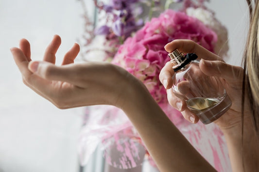 Czym są perfumy inspirowane? Wszystko, co musisz wiedzieć